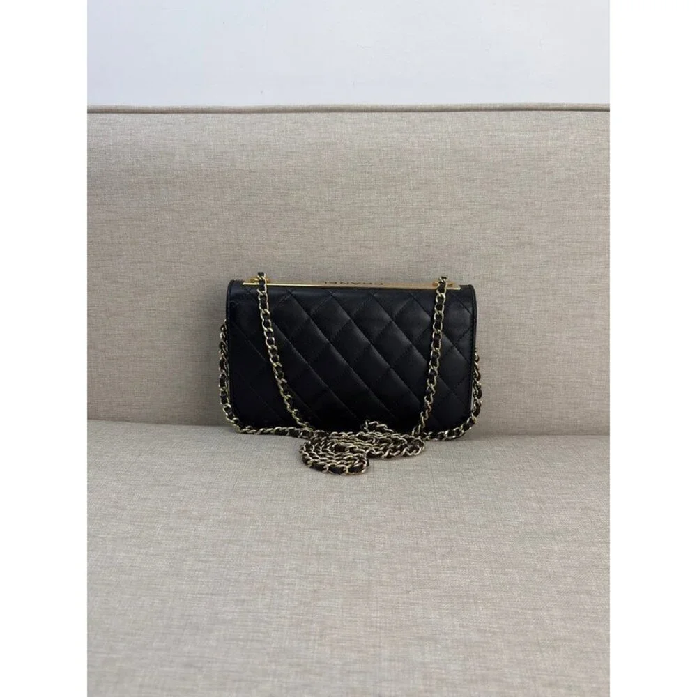 CHANEL Black Lambskin Trendy CC Wallet on Chain GHW